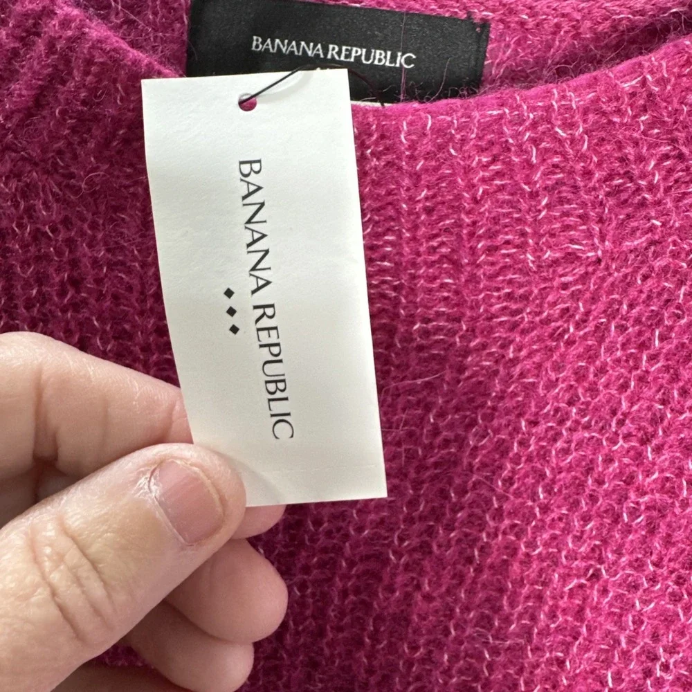 New‎ BANANA REPUBLIC magenta bright pink wool blend  sweater Large -NWT!